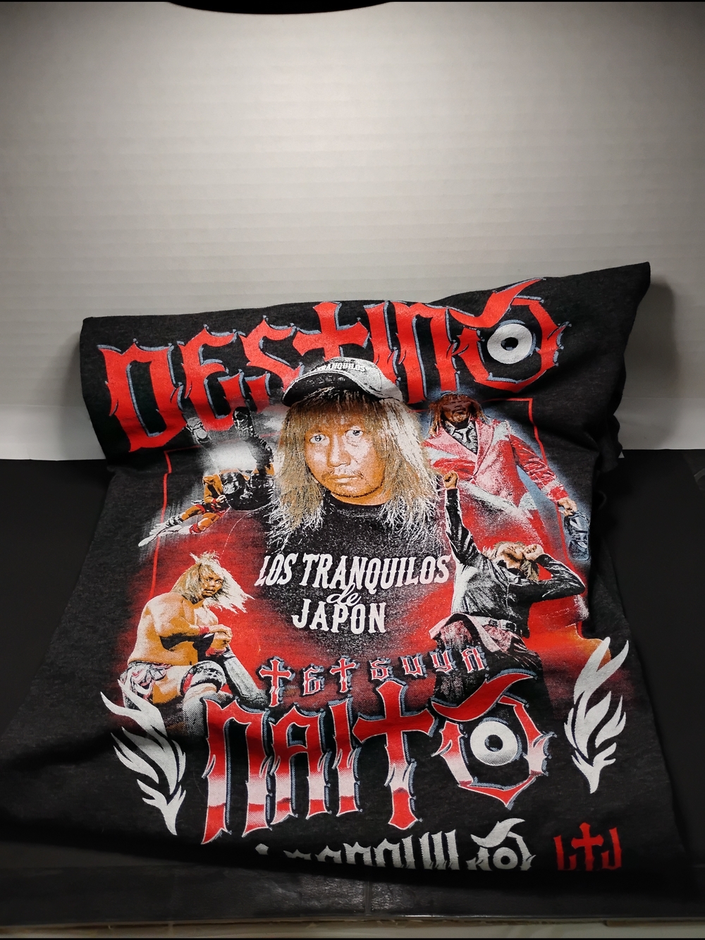 Los Tranquilos De Japon Graphic Tee - Black & Red